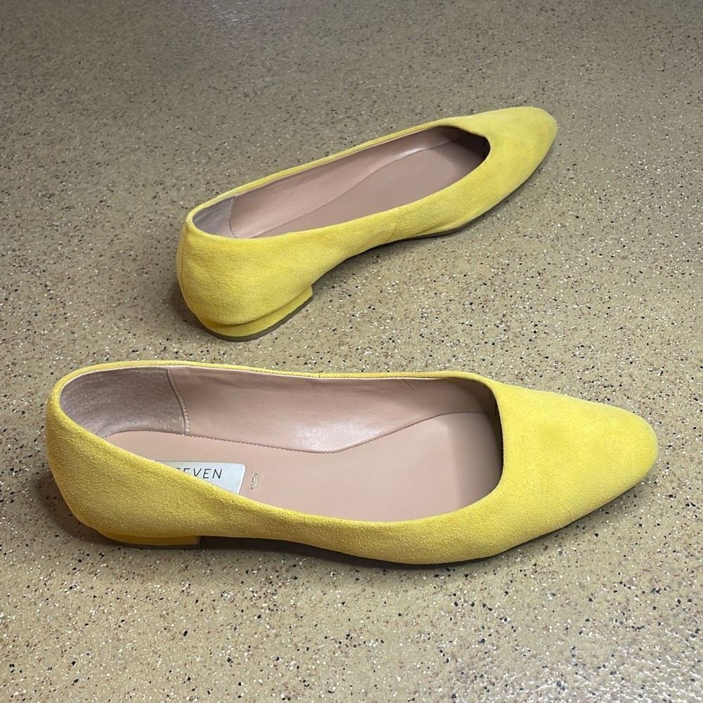 Steven New York Bantry Yellow Suede Flats sz 8